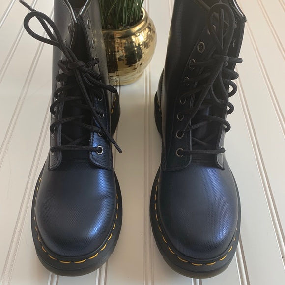 NEW DR. MARTENS Blue Metallic 1460 Combat Boots - Picture 3 of 7